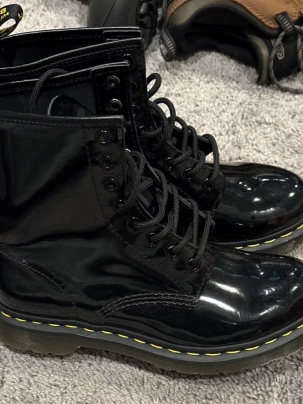 Dr. Martens Women's Black Shiny Boots 11821 Size 8